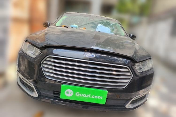 Used Ford Taurus 2015 EcoBoost 245 Fashion Edition Front