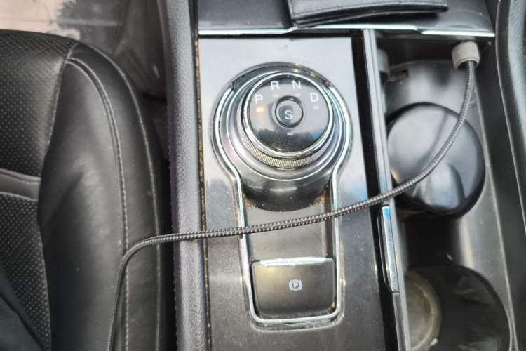 Used Ford Taurus 2015 EcoBoost 245 Luxury Model Gear Lever