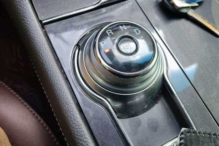 Used Ford Taurus 2015 EcoBoost 245 Luxury Model Gear Lever