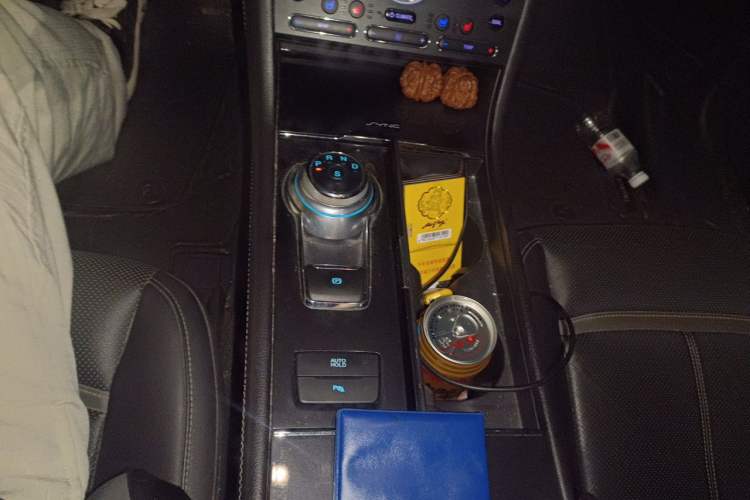 Used Ford Taurus 2015 EcoBoost 245 Luxury Model Gear Lever