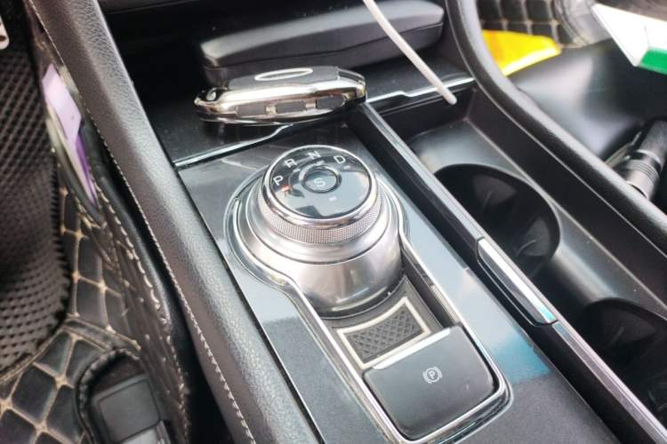 Used Ford Taurus 2015 EcoBoost 325 V6 Flagship Model Gear Lever