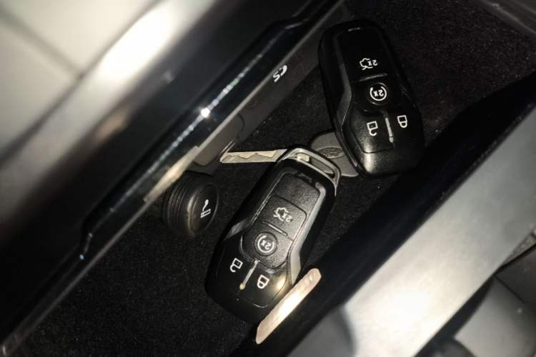 Used Ford Taurus 2015 EcoBoost 245 Fashion Edition Interior 1