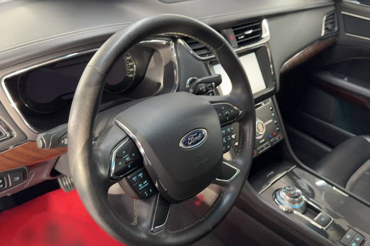 Used Ford Taurus 2015 EcoBoost 325 V6 Flagship Model Interior 3