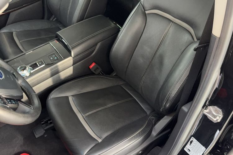 Used Ford Taurus 2015 EcoBoost 325 V6 Flagship Model Interior 4