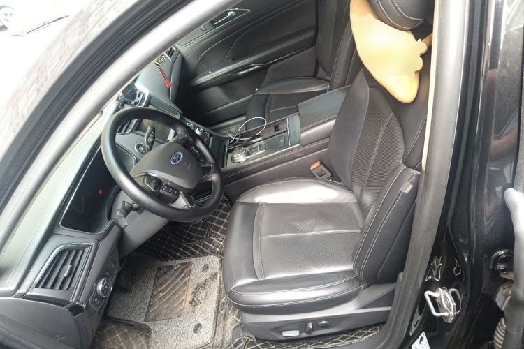 Used Ford Taurus 2015 EcoBoost 245 Fashion Edition Left Front Seat