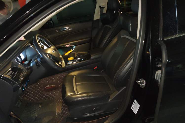 Used Ford Taurus 2015 EcoBoost 245 Luxury Model Left Front Seat