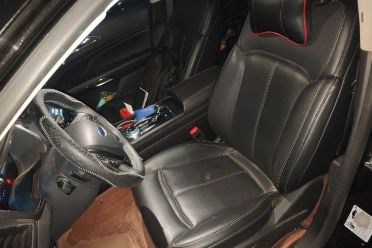 Used Ford Taurus 2015 EcoBoost 245 Fashion Edition Left Front Seat