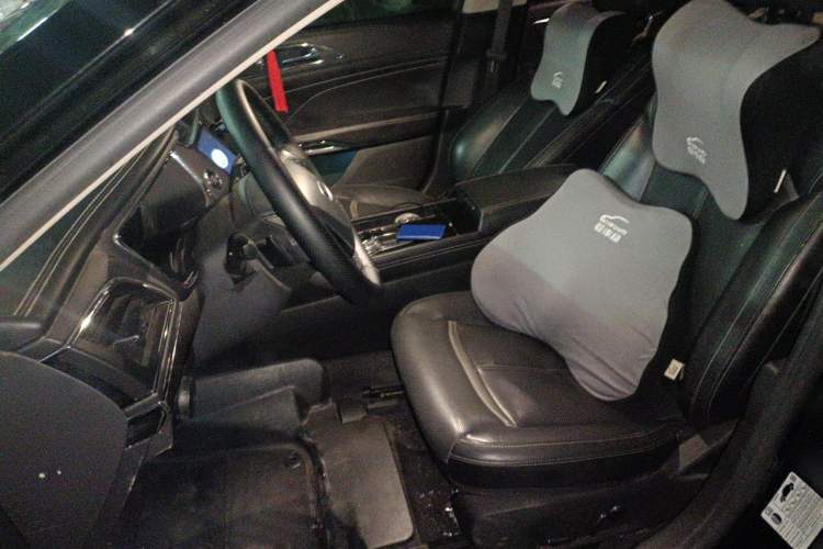 Used Ford Taurus 2015 EcoBoost 245 Luxury Model Left Front Seat