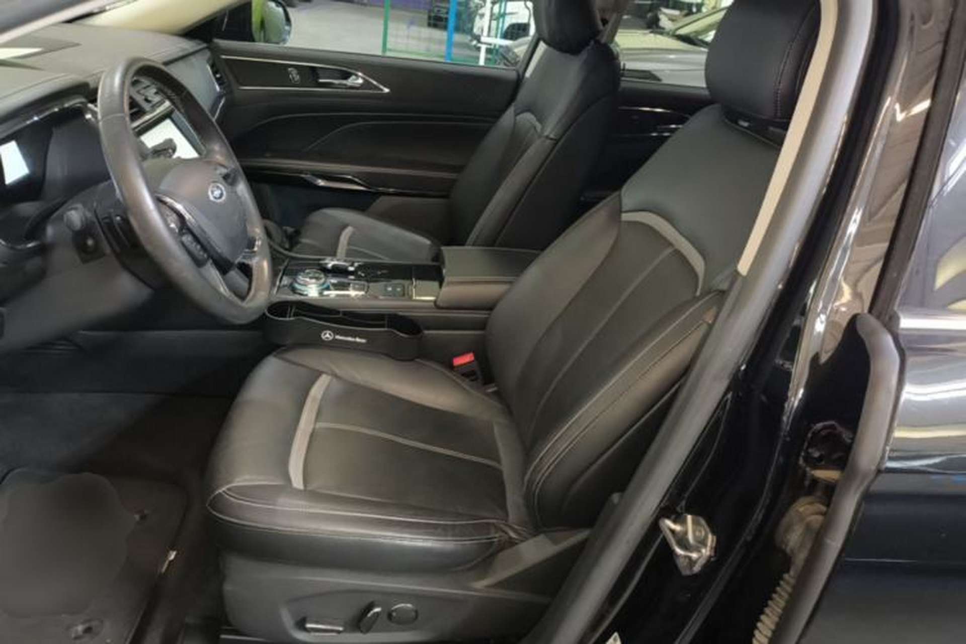 Used Ford Taurus 2015 EcoBoost 245 Luxury Model Left Front Seat