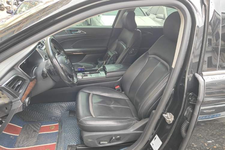 Used Ford Taurus 2015 EcoBoost 245 Ultimate Model Left Front Seat