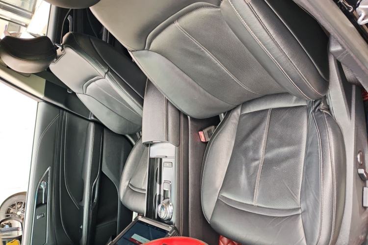 Used Ford Taurus 2015 EcoBoost 245 Fashion Edition Left Front Seat