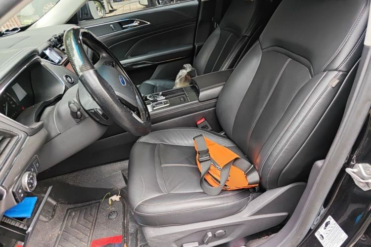 Used Ford Taurus 2015 EcoBoost 245 Fashion Edition Left Front Seat