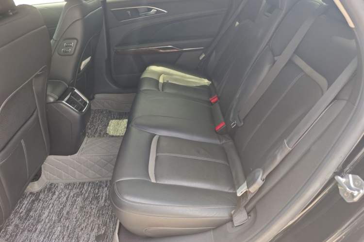 Used Ford Taurus 2015 EcoBoost 325 V6 Flagship Model Left Rear Seat
