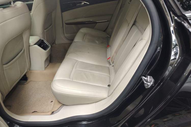 Used Ford Taurus 2015 EcoBoost 245 Fashion Edition Left Rear Seat