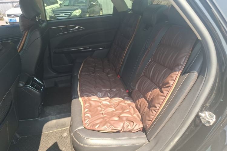 Used Ford Taurus 2015 EcoBoost 245 Fashion Edition Left Rear Seat
