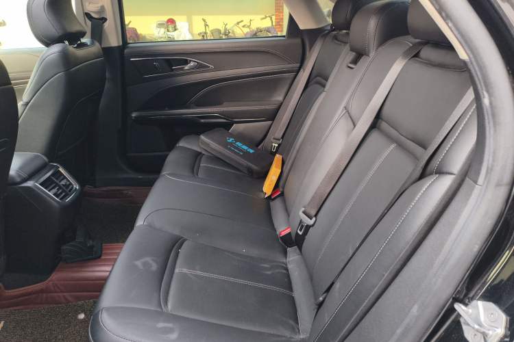 Used Ford Taurus 2015 EcoBoost 245 Fashion Edition Left Rear Seat