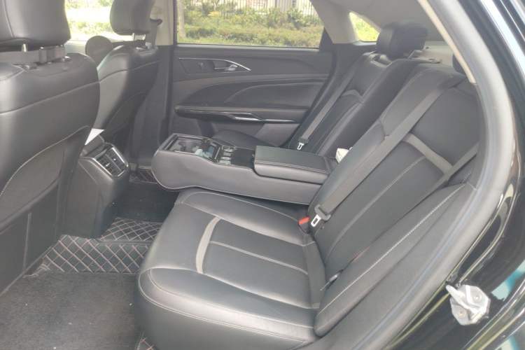 Used Ford Taurus 2015 EcoBoost 245 Luxury Model Left Rear Seat