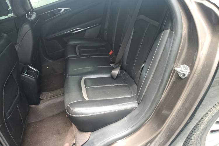 Used Ford Taurus 2015 EcoBoost 245 Luxury Model Left Rear Seat