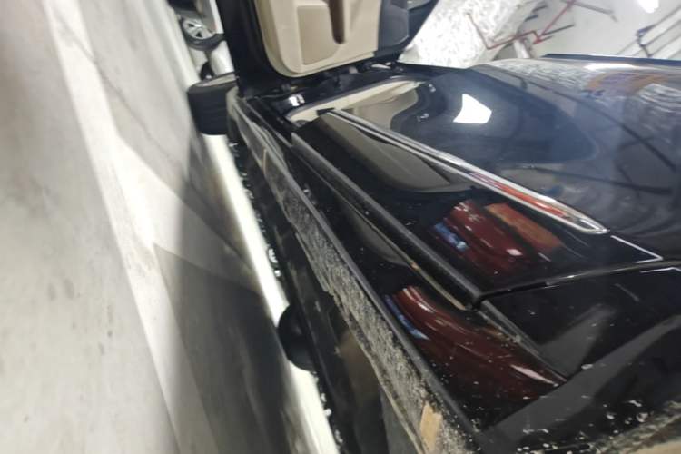 Used Ford Taurus 2015 EcoBoost 245 Fashion Edition Left Side Sill