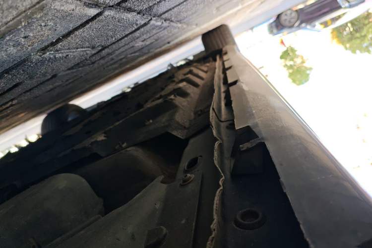 Used Ford Taurus 2015 EcoBoost 245 Fashion Edition Left Side Sill