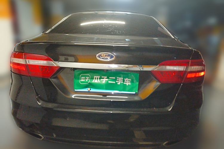 Used Ford Taurus 2015 EcoBoost 245 Luxury Model Rear