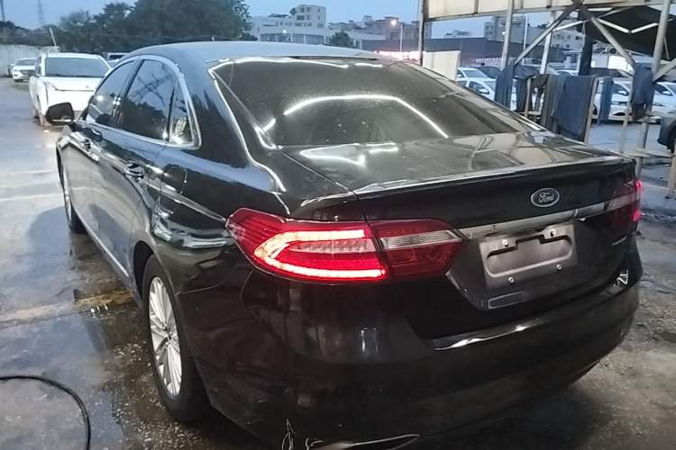 Used Ford Taurus 2015 EcoBoost 245 Fashion Edition Rear Left 45 Deg