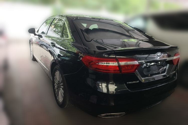 Used Ford Taurus 2015 EcoBoost 245 Luxury Model Rear Left 45 Deg