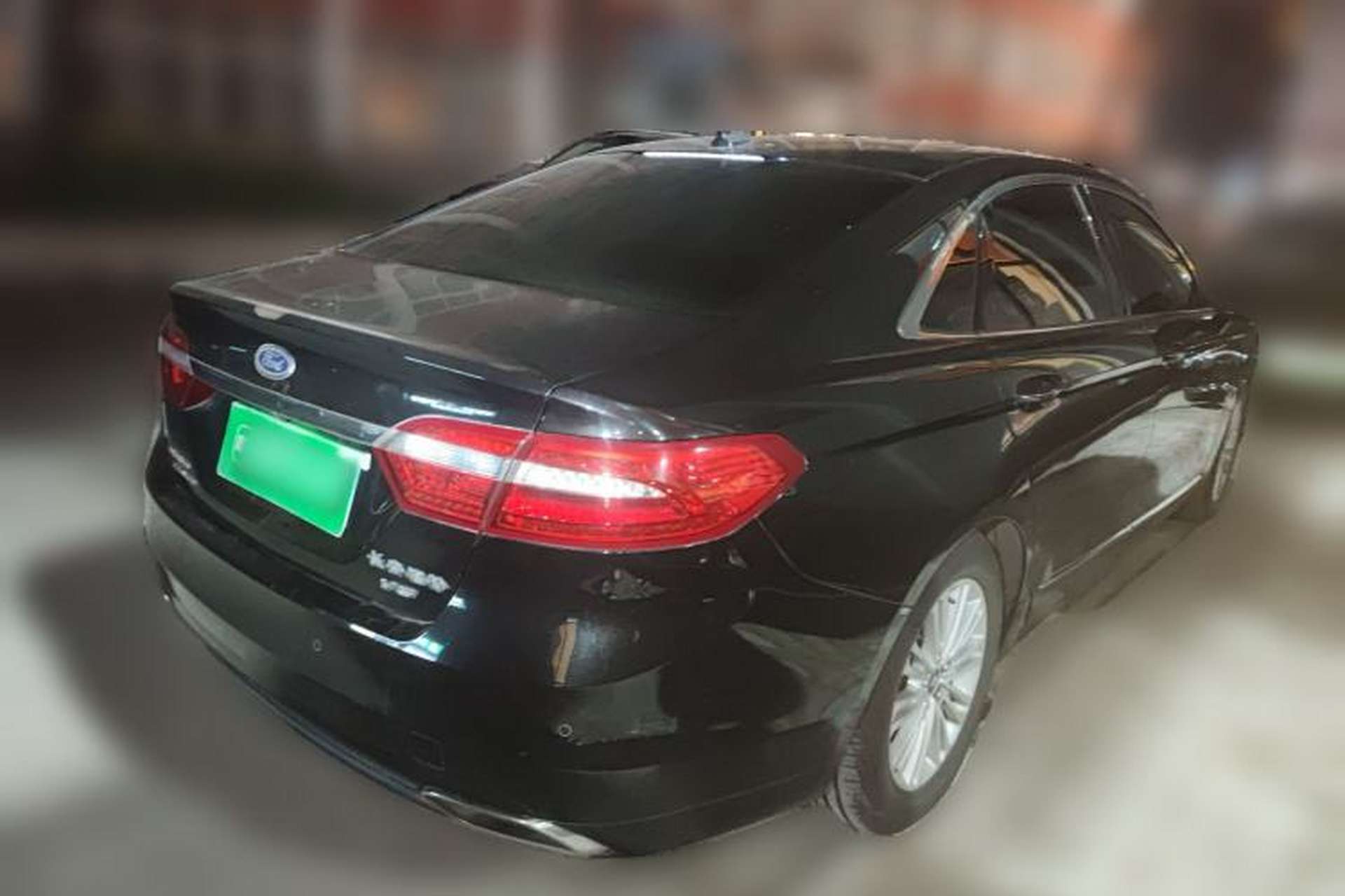 Used Ford Taurus 2015 EcoBoost 245 Fashion Edition Rear Right 45 Deg