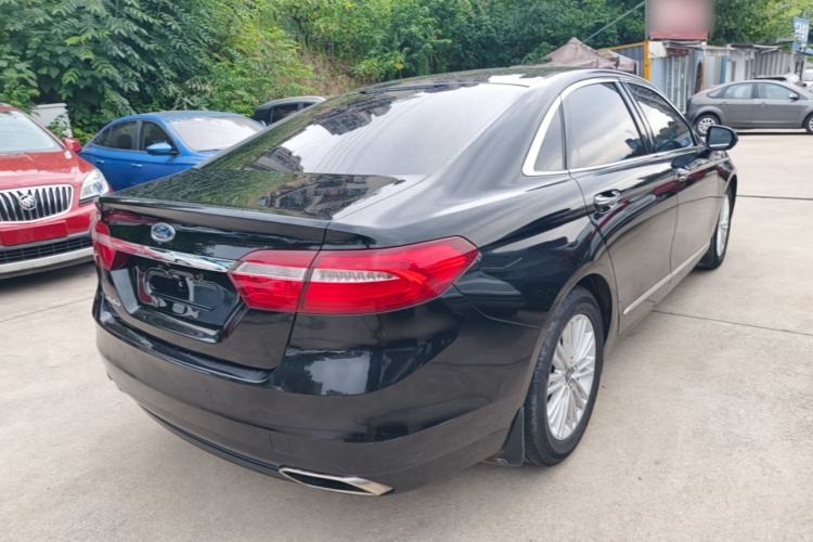Used Ford Taurus 2015 EcoBoost 245 Fashion Edition Rear Right 45 Deg