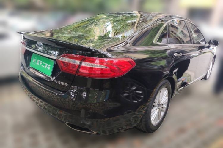 Used Ford Taurus 2015 EcoBoost 245 Fashion Edition Rear Right 45 Deg