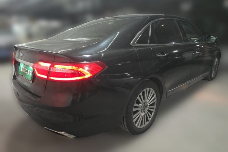 Used Ford Taurus 2015 EcoBoost 245 Luxury Model Rear Right 45 Deg