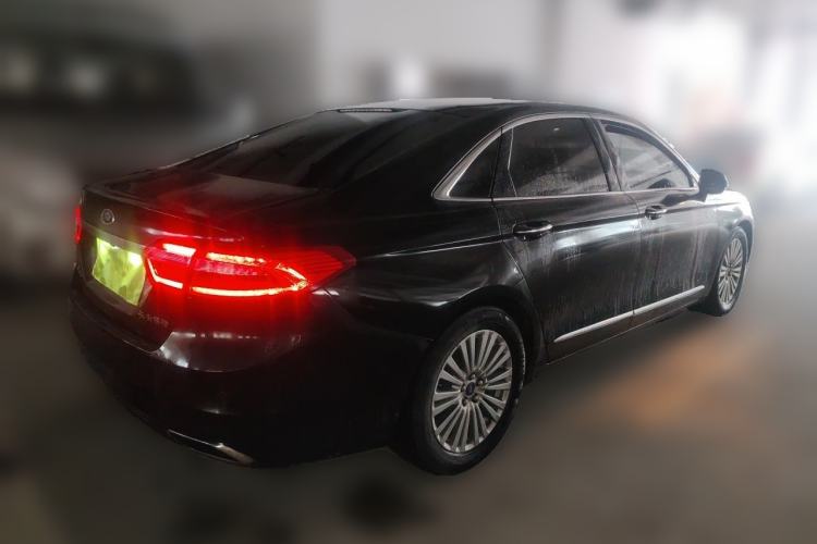 Used Ford Taurus 2015 EcoBoost 245 Luxury Model Rear Right 45 Deg