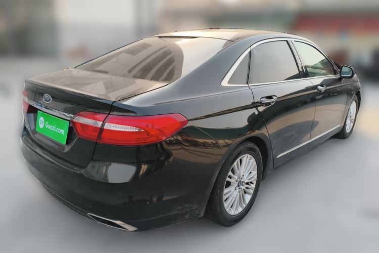 Used Ford Taurus 2015 EcoBoost 245 Fashion Edition Rear Right 45 Deg