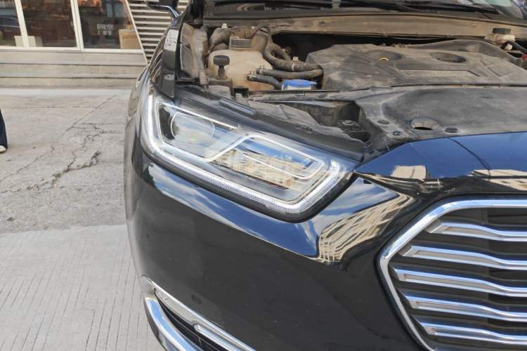 Used Ford Taurus 2015 EcoBoost 245 Ultimate Model Right Front Headlight