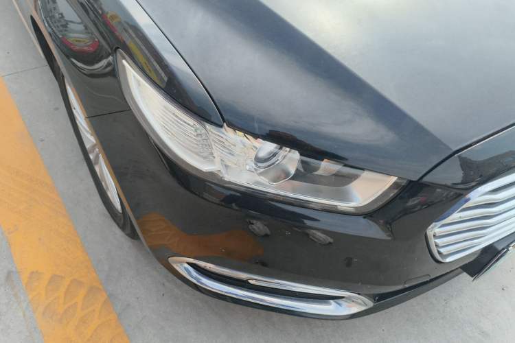 Used Ford Taurus 2015 EcoBoost 245 Fashion Edition Right Front Headlight