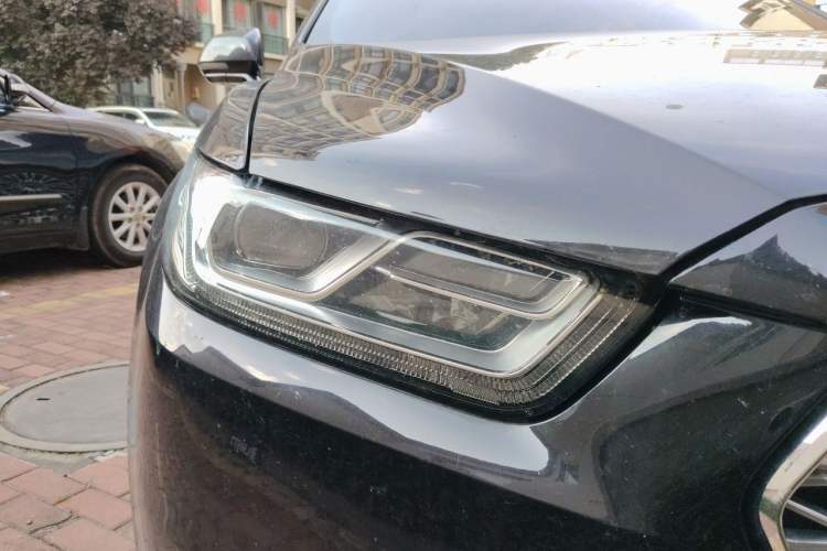 Used Ford Taurus 2015 EcoBoost 245 Luxury Model Right Front Headlight