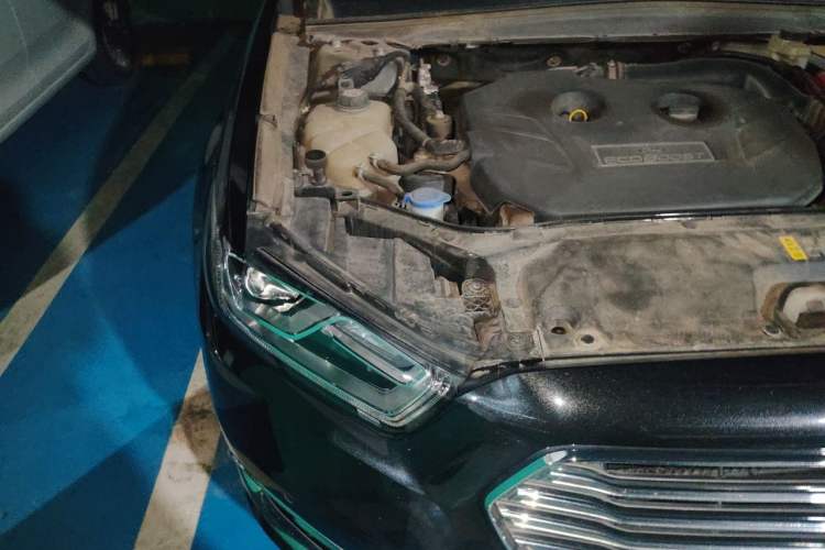 Used Ford Taurus 2015 EcoBoost 245 Luxury Model Right Front Headlight