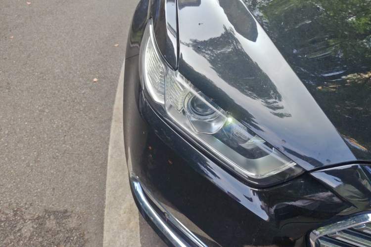 Used Ford Taurus 2015 EcoBoost 245 Fashion Edition Right Front Headlight