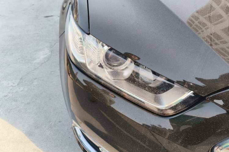 Used Ford Taurus 2015 EcoBoost 245 Fashion Edition Right Front Headlight