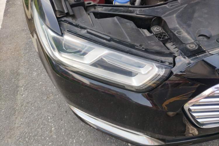 Used Ford Taurus 2015 EcoBoost 325 V6 Flagship Model Right Front Headlight