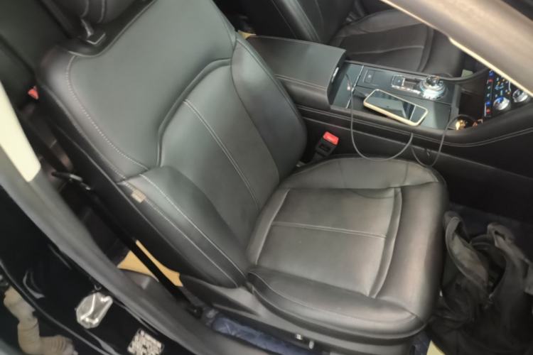 Used Ford Taurus 2015 EcoBoost 245 Fashion Edition Right Front Seat