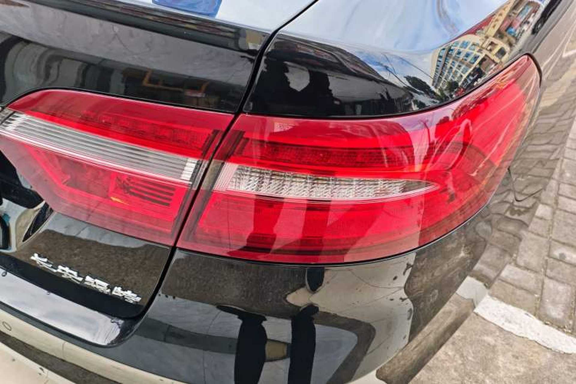 Used Ford Taurus 2015 EcoBoost 245 Fashion Edition Right Rear Taillight