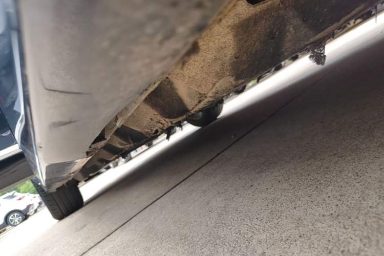 Used Ford Taurus 2015 EcoBoost 245 Fashion Edition Right Side Sill
