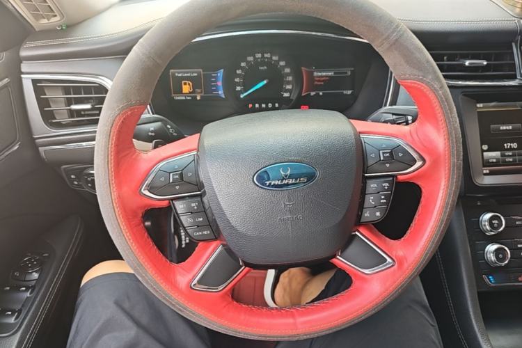Used Ford Taurus 2015 EcoBoost 245 Fashion Edition Steering Wheel
