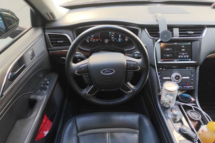 Used Ford Taurus 2015 EcoBoost 245 Ultimate Model Steering Wheel