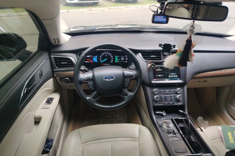 Used Ford Taurus 2015 EcoBoost 245 Fashion Edition Steering Wheel