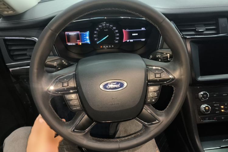 Used Ford Taurus 2015 EcoBoost 245 Fashion Edition Steering Wheel