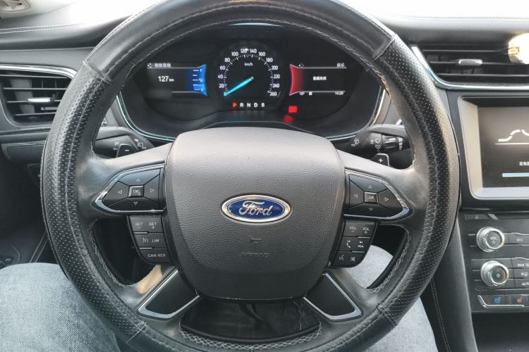 Used Ford Taurus 2015 EcoBoost 245 Fashion Edition Steering Wheel