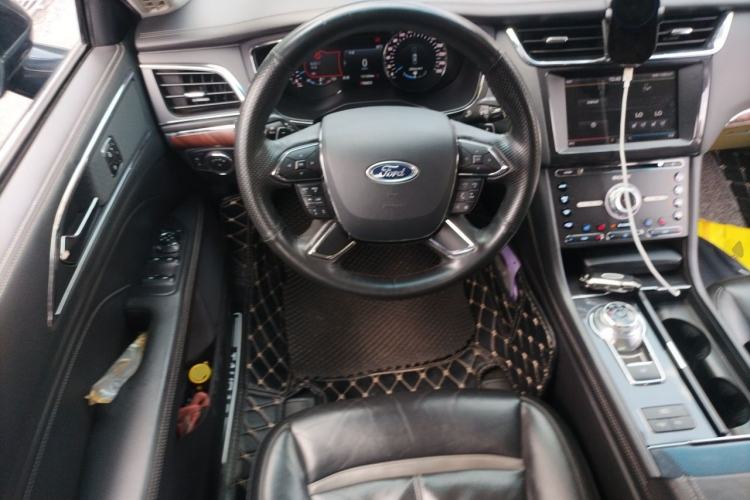 Used Ford Taurus 2015 EcoBoost 325 V6 Flagship Model Steering Wheel