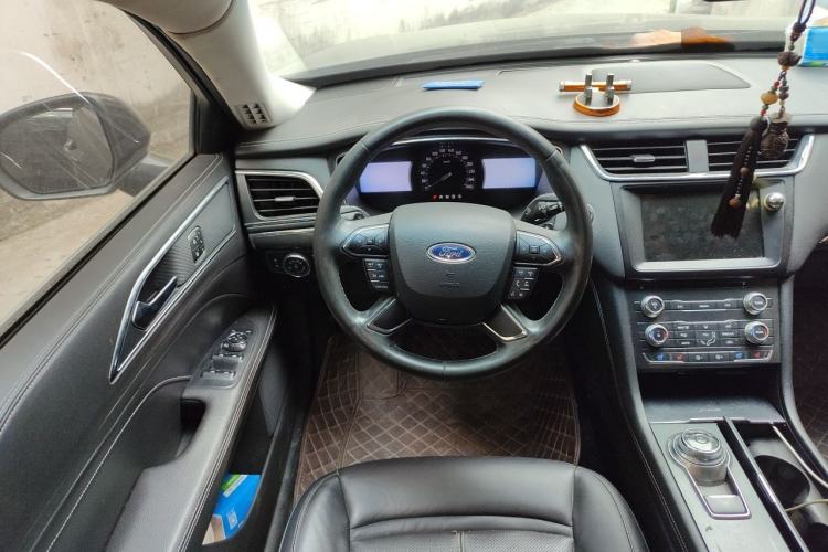 Used Ford Taurus 2015 EcoBoost 245 Fashion Edition Steering Wheel